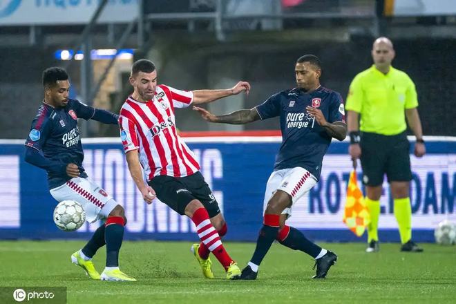 新生代崛起 新生代崛起