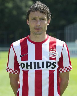 三是团战中 三是团战中